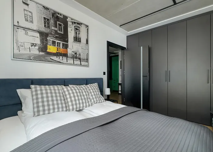 New Apartment Wagrowska With 2 Free Parking Places And Balcony In Poznan By Noclegi Renters