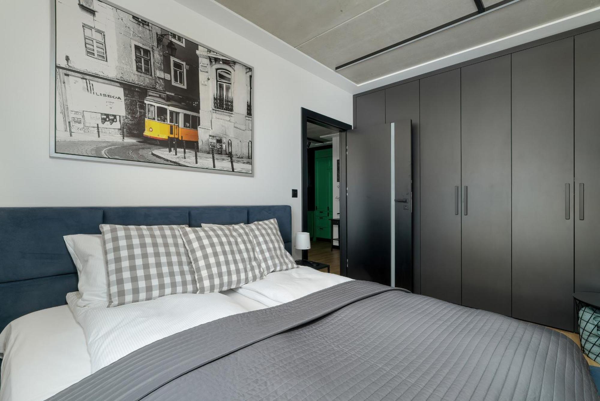 Apartament New Wagrowska With 2 Free Parking Places And Balcony In By Renters