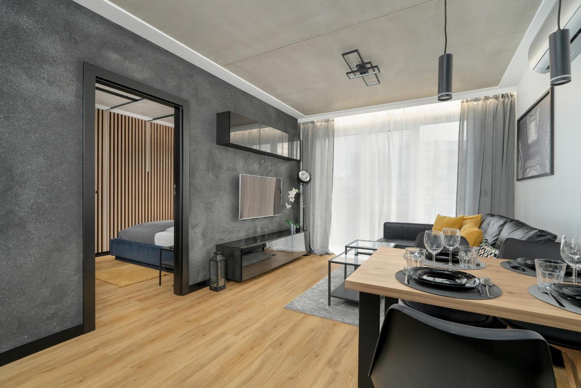 Apartament New Wagrowska With 2 Free Parking Places And Balcony In By Renters
